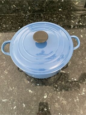 Vintage Le Creuset Blue Enameled Cast Iron Dutch Oven 💙